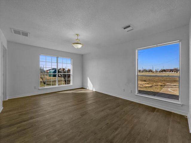 1101 Savanh Street, Venus, TX 76084