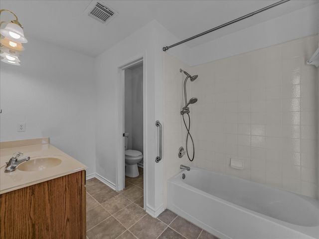 1101 Savanh Street, Venus, TX 76084