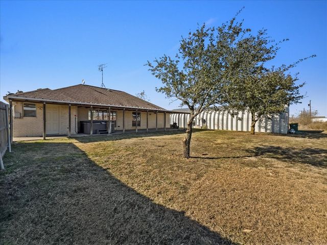 1101 Savanh Street, Venus, TX 76084