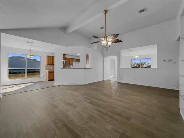 1101 Savanh Street, Venus, TX 76084