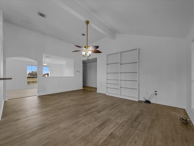 1101 Savanh Street, Venus, TX 76084