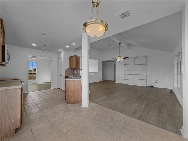 1101 Savanh Street, Venus, TX 76084