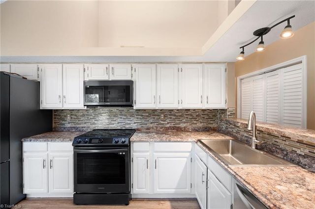 5506 Traders Way, Greensboro, NC 27407