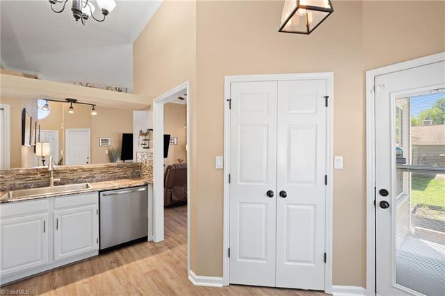 5506 Traders Way, Greensboro, NC 27407