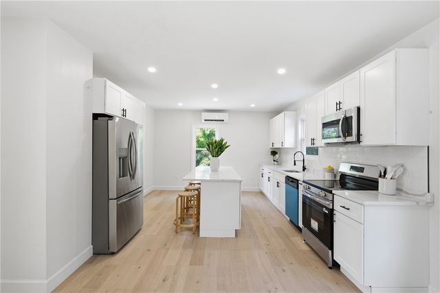 42 Park Place, Burrillville, RI 02859