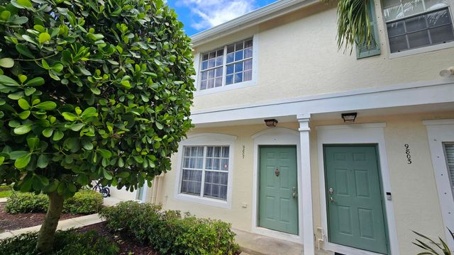 9807 NW 57 Manor, Coral Springs, FL 33076