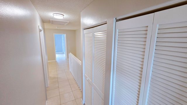 9807 NW 57 Manor, Coral Springs, FL 33076