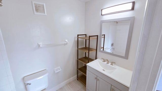 9807 NW 57 Manor, Coral Springs, FL 33076