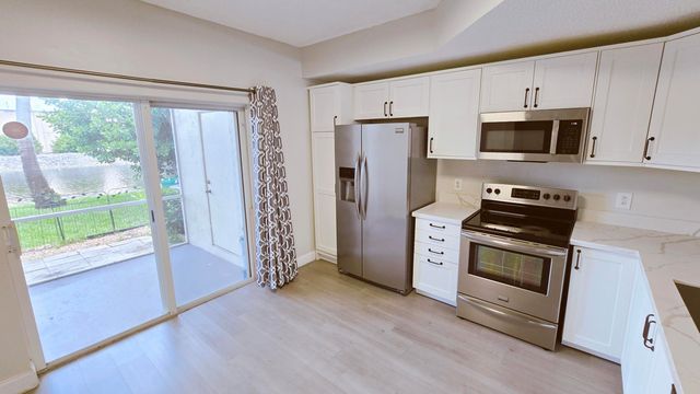 9807 NW 57 Manor, Coral Springs, FL 33076