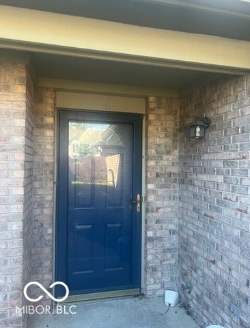 9242 Sea Pine Lane, Indianapolis, IN 46250