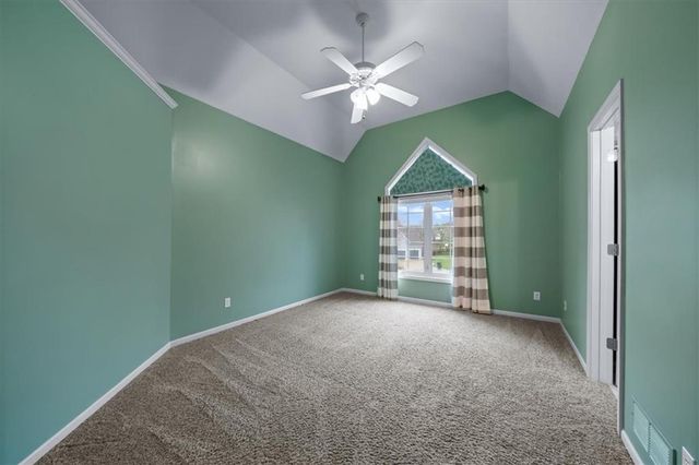 5800 NE SAPPHIRE Circle, Lee's Summit, MO 64064