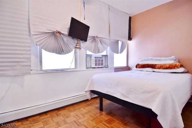 1303 26Th St, North Bergen Twp., NJ 07047