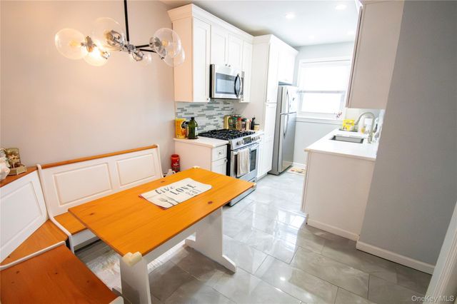 1690 Grand Avenue A15, Baldwin, NY 11510