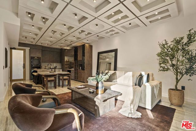 1021 N Ogden Drive 3, West Hollywood, CA 90046