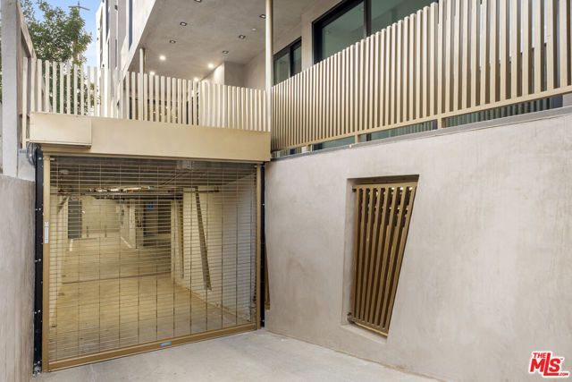 1021 N Ogden Drive 3, West Hollywood, CA 90046