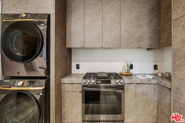 1021 N Ogden Drive 3, West Hollywood, CA 90046