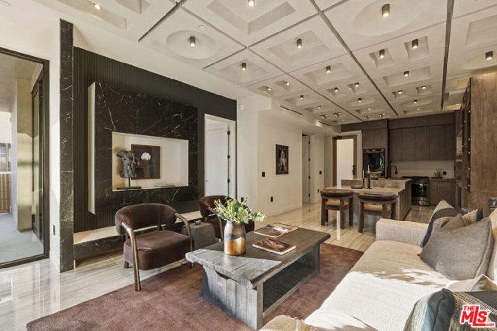 1021 N Ogden Drive 3, West Hollywood, CA 90046