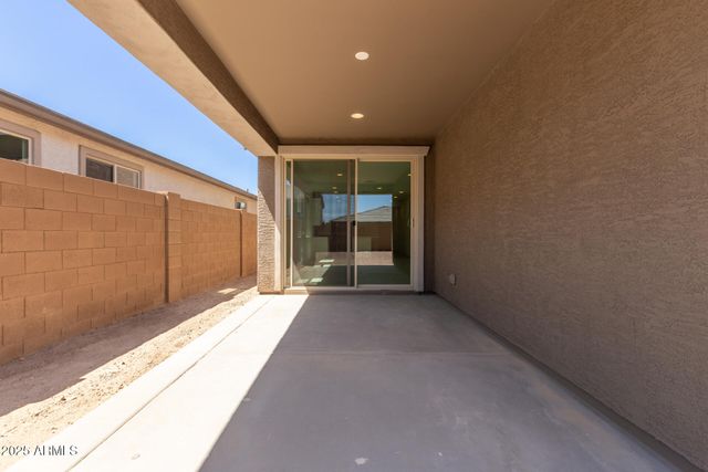 18189 W HESS Street, Goodyear, AZ 85338