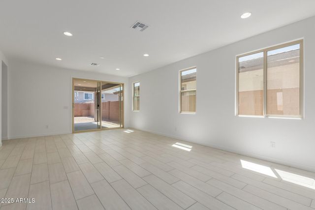 18189 W HESS Street, Goodyear, AZ 85338