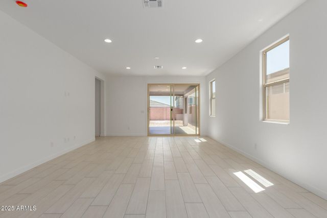 18189 W HESS Street, Goodyear, AZ 85338