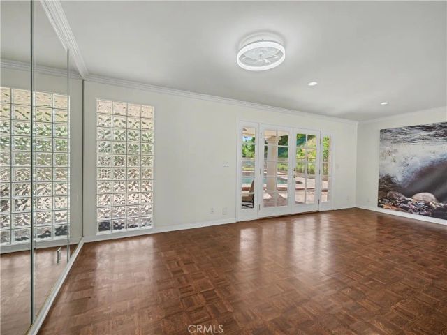 24060 Hatteras Street, Woodland Hills, CA 91367