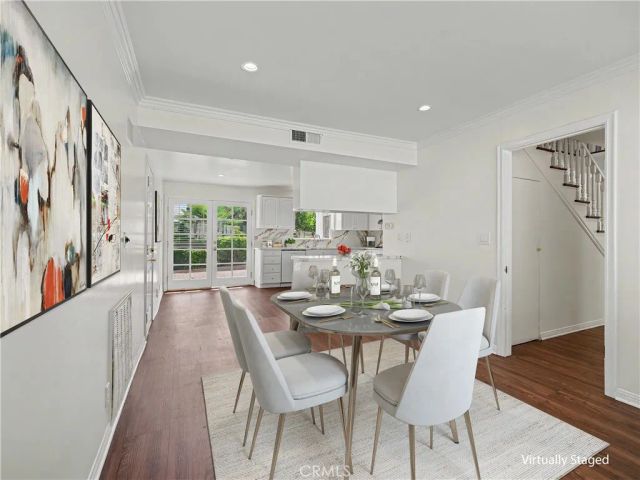 24060 Hatteras Street, Woodland Hills, CA 91367
