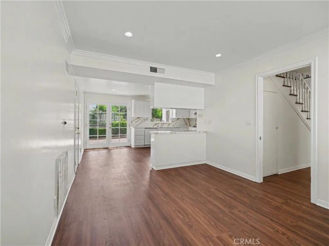 24060 Hatteras Street, Woodland Hills, CA 91367