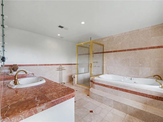 24060 Hatteras Street, Woodland Hills, CA 91367