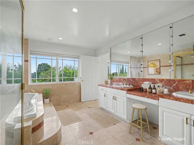 24060 Hatteras Street, Woodland Hills, CA 91367