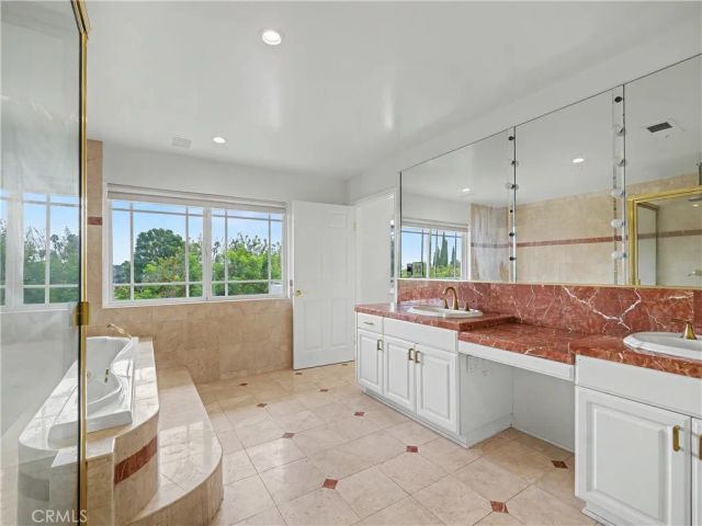 24060 Hatteras Street, Woodland Hills, CA 91367
