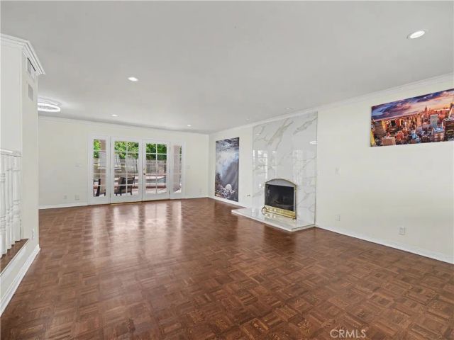24060 Hatteras Street, Woodland Hills, CA 91367