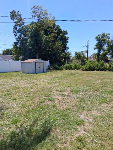 3211 18TH AVENUE W, Bradenton, FL 34205