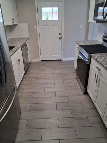 3211 18TH AVENUE W, Bradenton, FL 34205