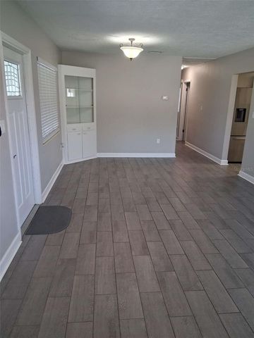 3211 18TH AVENUE W, Bradenton, FL 34205