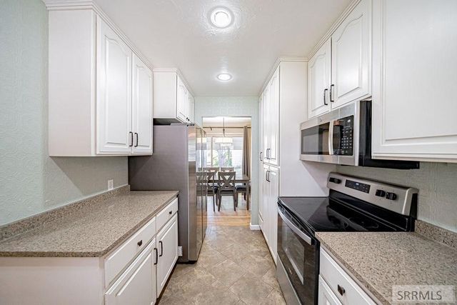 1540 Claire View Lane, Idaho Falls, ID 83402