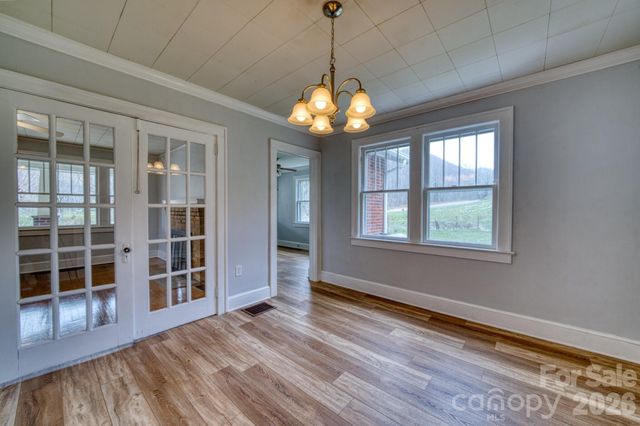 6090 US 23 Highway, Mars Hill, NC 28754