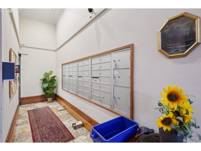 1005 Sw PARK Ave 703, Portland, OR 97205