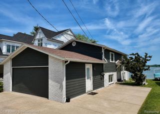 1869 Union Lake Road, Commerce Charter Township, MI 48382