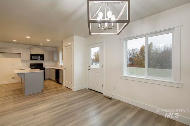 1540 Castle Way, Emmett, ID 83617