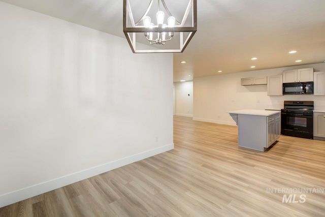 1540 Castle Way, Emmett, ID 83617