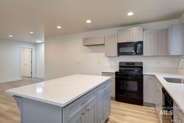 1540 Castle Way, Emmett, ID 83617