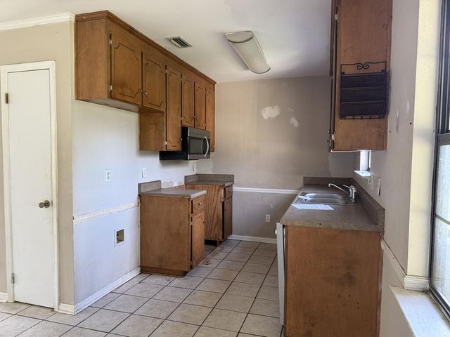 204 Begonia Drive, Taylor, AL 36301