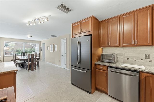 27051 Sun Aqua LN, Bonita Springs, FL 34135