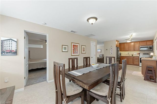 27051 Sun Aqua LN, Bonita Springs, FL 34135
