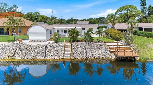 27051 Sun Aqua LN, Bonita Springs, FL 34135