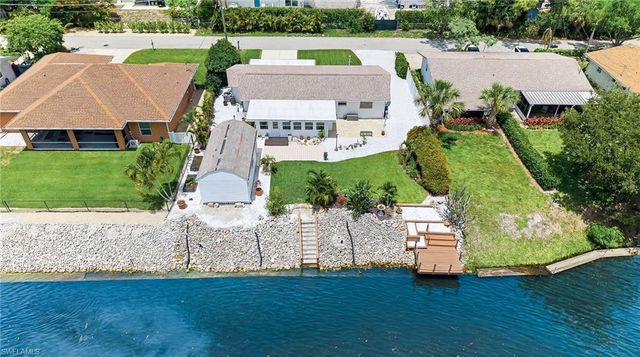 27051 Sun Aqua LN, Bonita Springs, FL 34135
