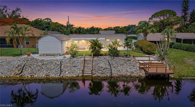27051 Sun Aqua LN, Bonita Springs, FL 34135
