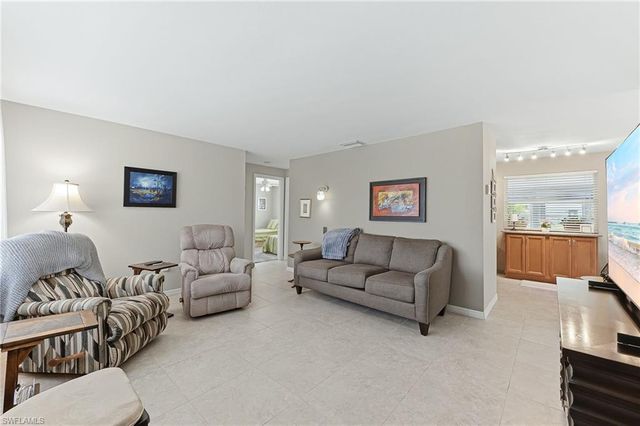 27051 Sun Aqua LN, Bonita Springs, FL 34135
