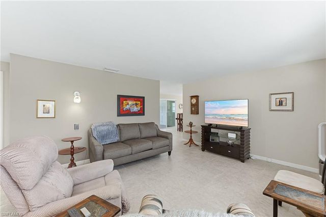 27051 Sun Aqua LN, Bonita Springs, FL 34135
