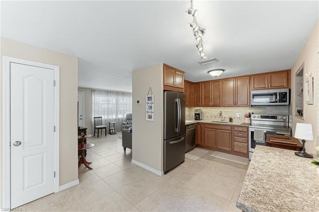 27051 Sun Aqua LN, Bonita Springs, FL 34135